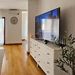 Bluemare B3 With Shared Pool Appartement *