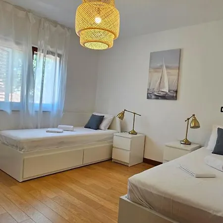 Διαμέρισμα Bluemare B3 With Shared Pool *