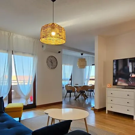 Bluemare B3 With Shared Pool Ližnjan